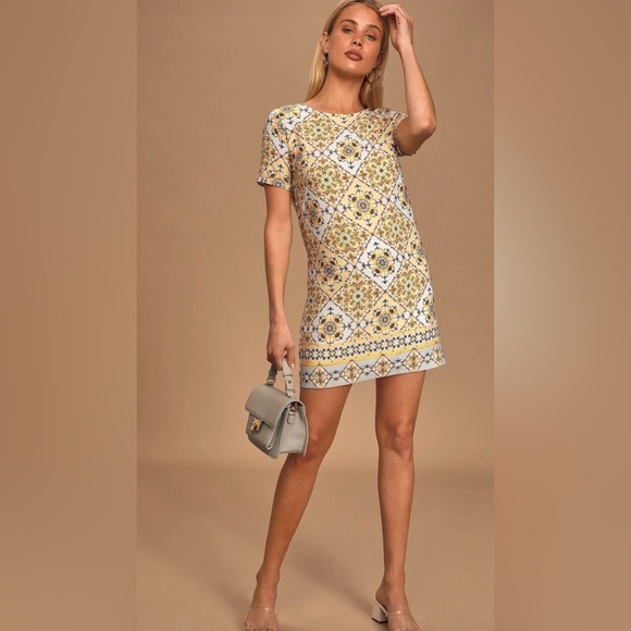 Lulus Dresses & Skirts - Lulu's|Dandy lion short sleeve patterned shift dress in mustard yellow•••boho